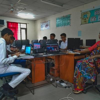 වෙබ් අඩවි සංවර්ධන කණ්ඩායම